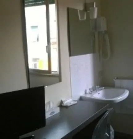 Hotel Moderno 2*