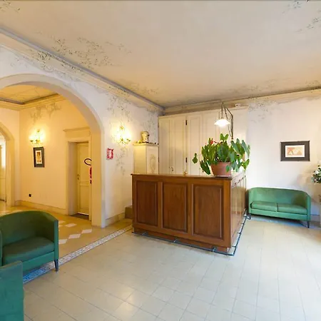 Hotel Moderno 2*