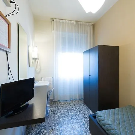 Hotel Moderno Pisa