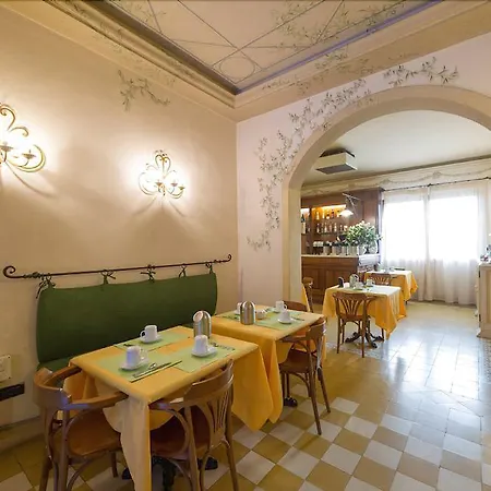 Moderno Hotel Pisa