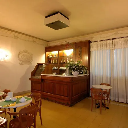Hotel Moderno Pisa