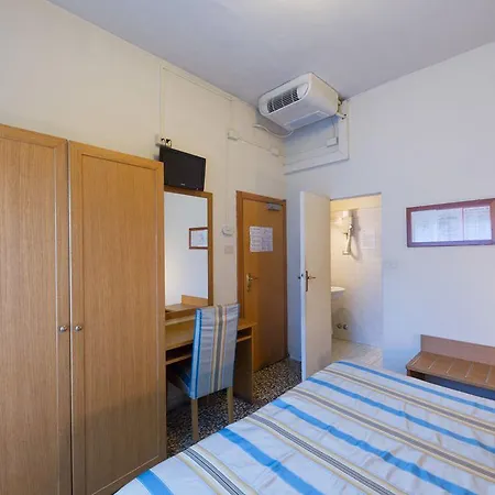Otel Moderno Pisa