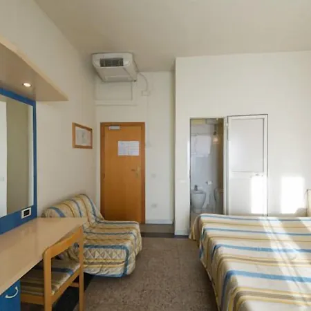 Moderno Hotell 2*