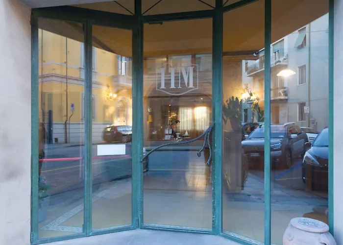 Moderno Hotel 2*